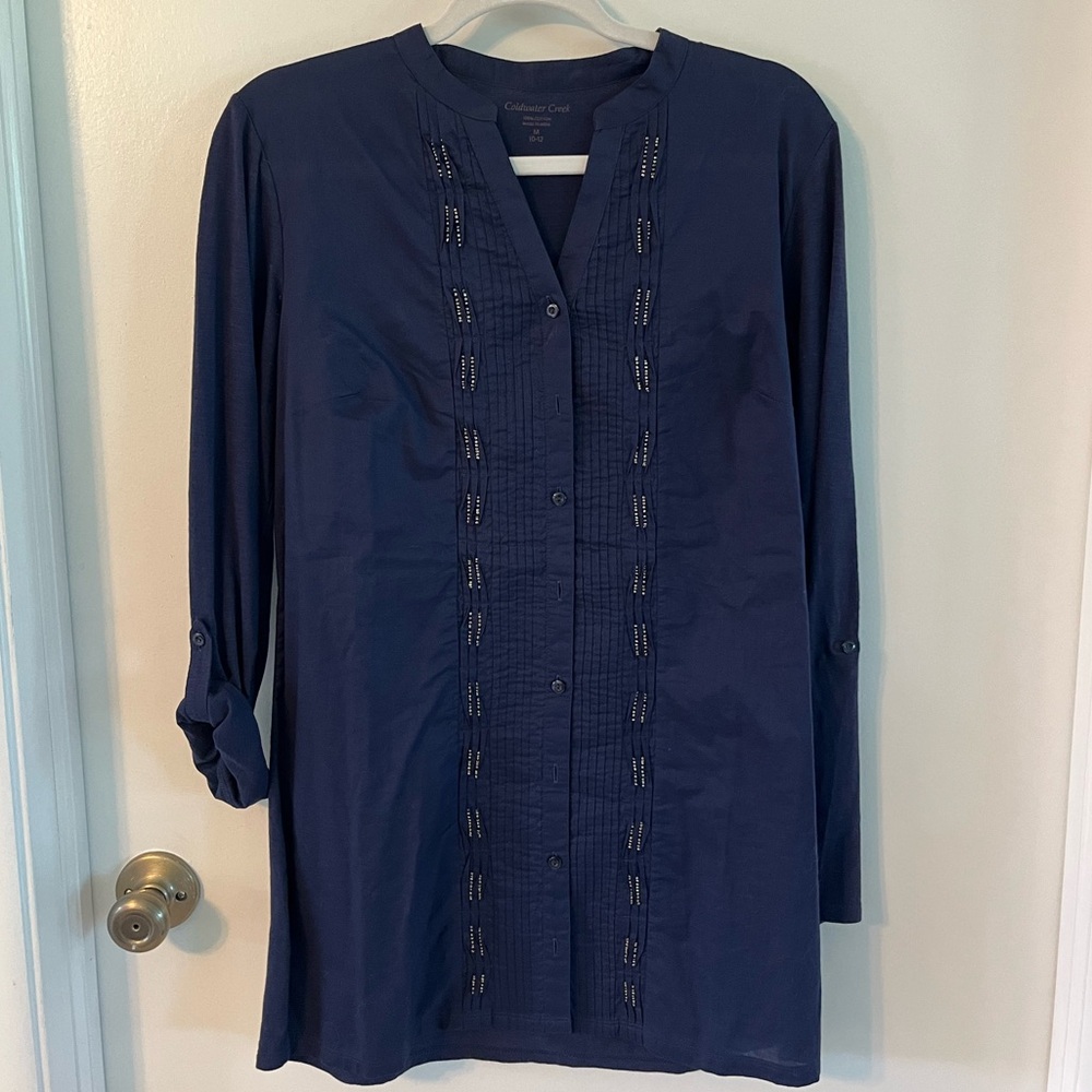 Navy Blue cold water creek size medium 8-10 long or quarter sleeve blouse